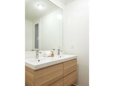 Apartment Autonomia | The  Rentals Collection - Features photo 14