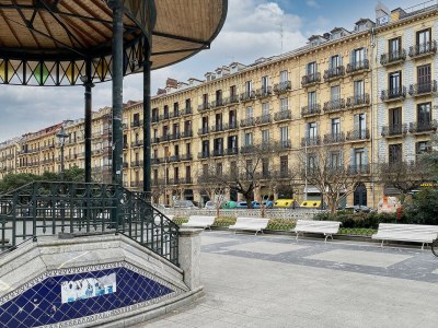 Apartment Autonomia | The  Rentals Collection - Environment photo 23