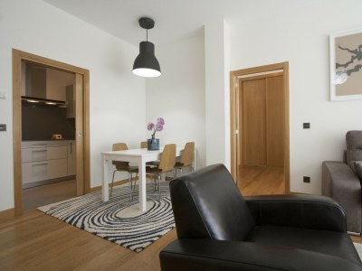 Apartment Avenida II | The Rentals Collection - Features photo 6