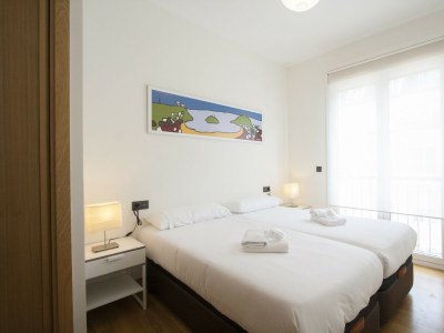 Apartment Avenida II | The Rentals Collection - Features photo 10