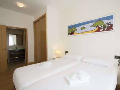 Apartment Avenida II | The Rentals Collection - Features photo 11