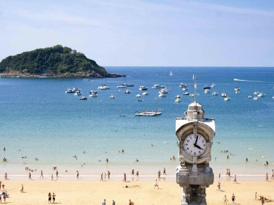 Apartment Bella Vista | The Rentals Collection in San Sebastián - Apartment