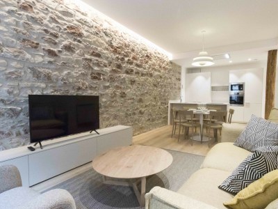 Apartment Buen Pastor II - The Rentals Collection - Features photo 17