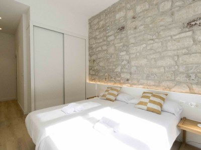 Apartment Buen Pastor III - The Rentals Collection - Features photo 11