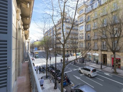 Apartment Buen Pastor III - The Rentals Collection - Environment photo 19