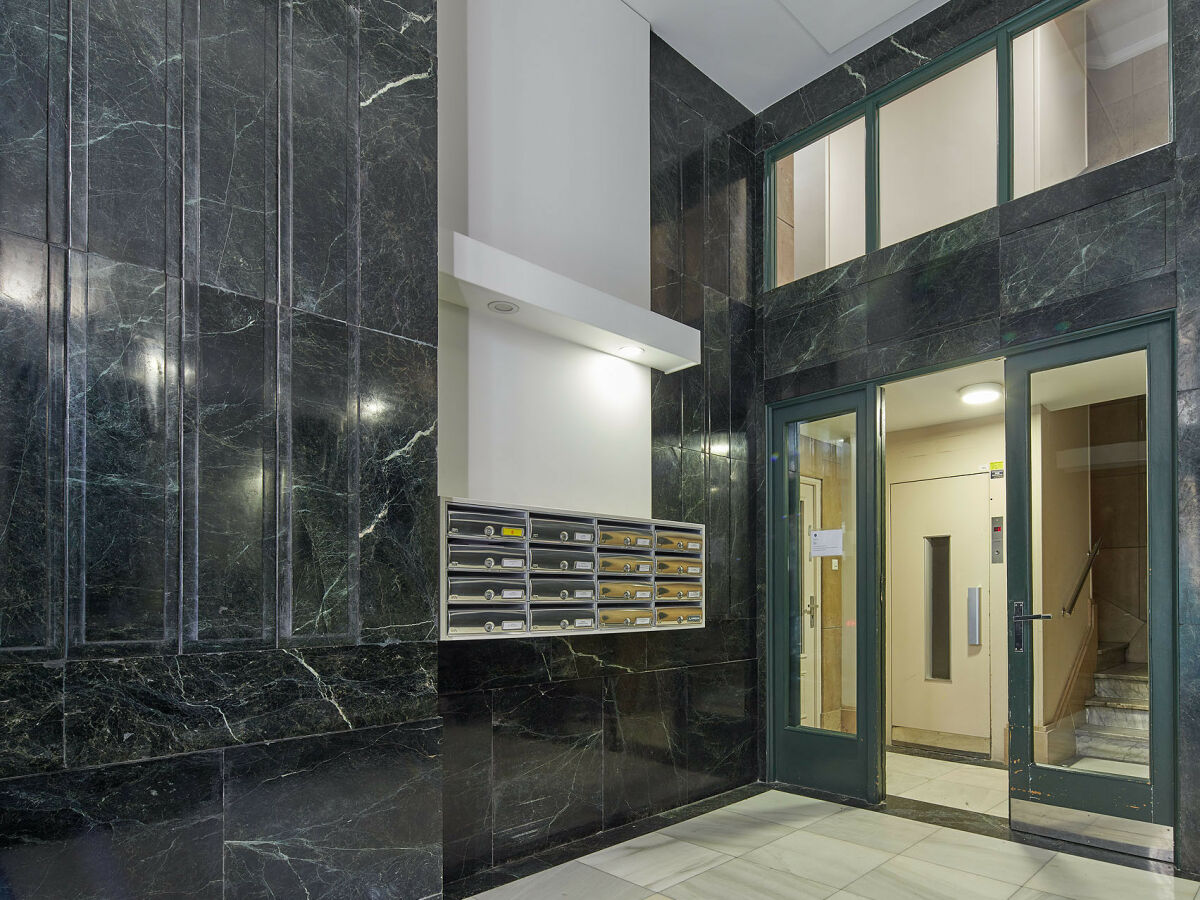 Apartment Chicago | The Rentals Collection - Outdoor photo 2