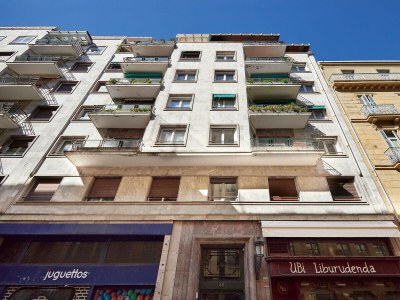 Apartment Chicago | The Rentals Collection - Outdoor photo 6