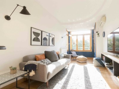 Apartment Easo | The Rentals Collection - Features photo 6