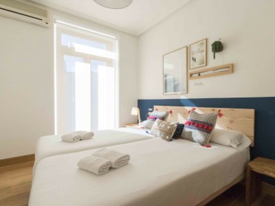 Apartment Easo | The Rentals Collection - Features photo 11