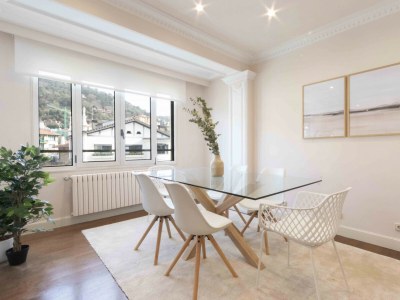 Apartment Elkano | The Rentals Collection - Features photo 10