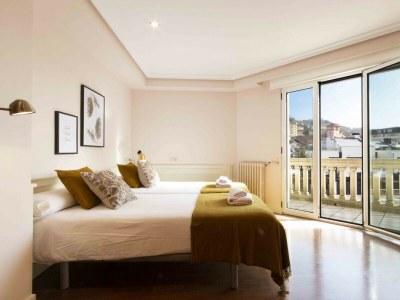 Apartment Elkano | The Rentals Collection - Features photo 11