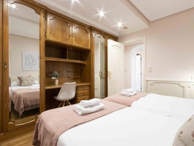 Apartment Elkano | The Rentals Collection - Features photo 19