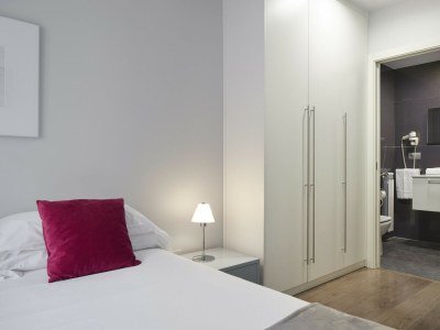 Apartment Gros Arena I | The Rentals Collection - Features photo 12