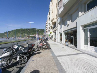 Apartment Gros Beach | The Rentals Collection - Environment photo 10