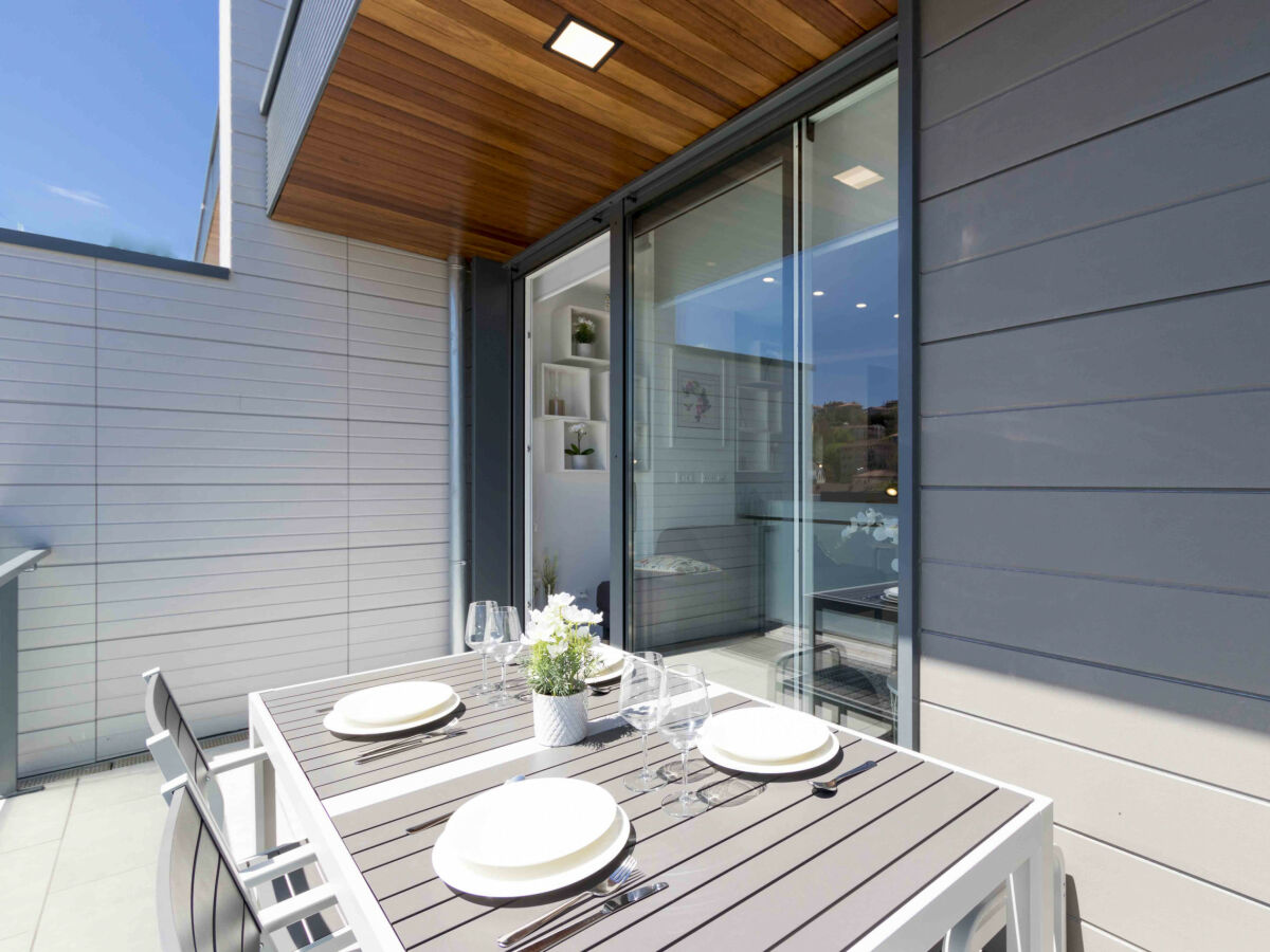 Apartment Issar - The Rentals Collection - Outdoor photo 4