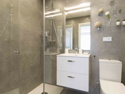 Apartment Issar - The Rentals Collection - Features photo 18