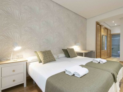 Apartment Legazpi | The Rentals Collection - Features photo 13