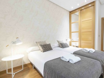 Apartment Legazpi | The Rentals Collection - Features photo 19