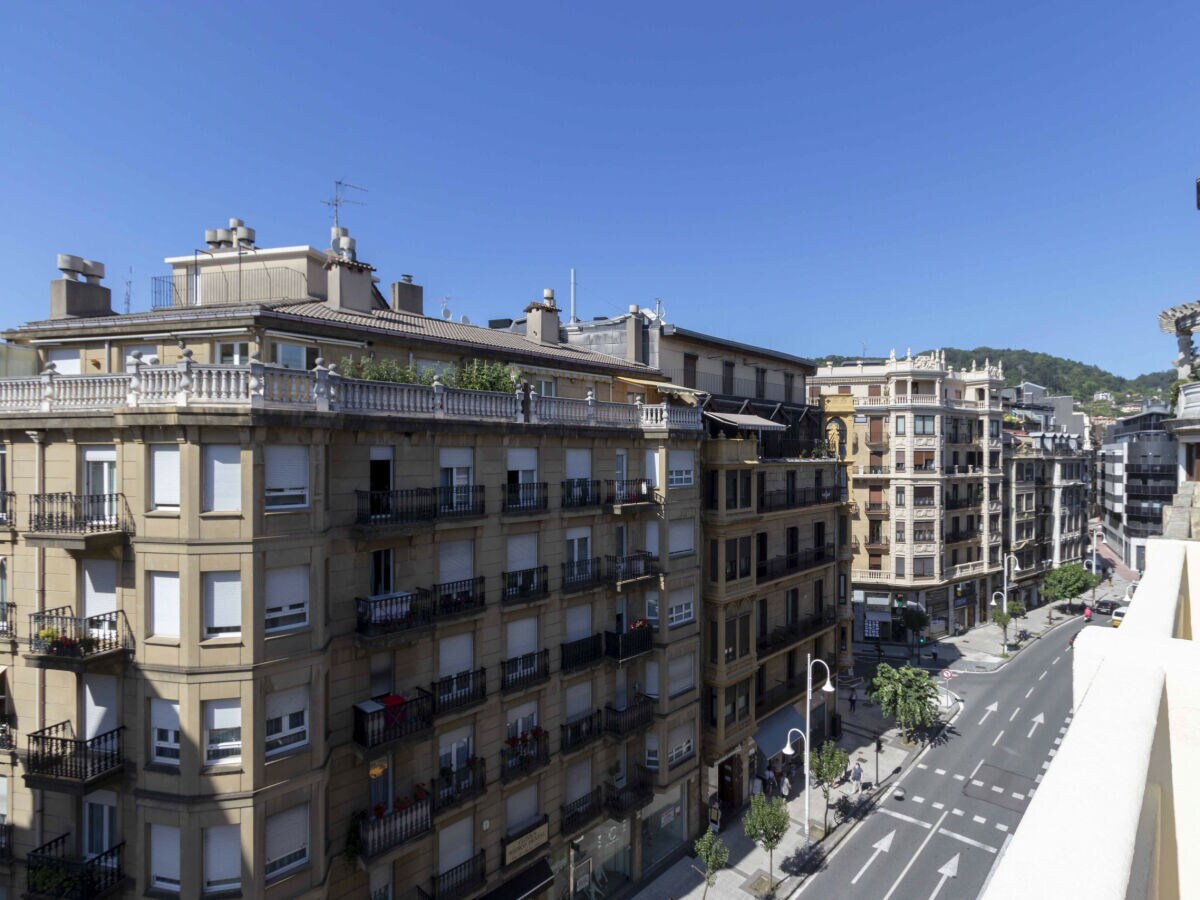 Apartment Mirakruz | The Rentals Collection - Outdoor photo 3