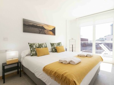 Apartment Moon - The Rentals Collection - Features photo 13