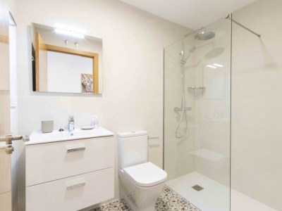 Apartment Moon - The Rentals Collection - Features photo 18