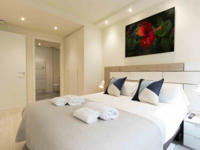 Apartment River | The Rentals Collection - Features photo 14