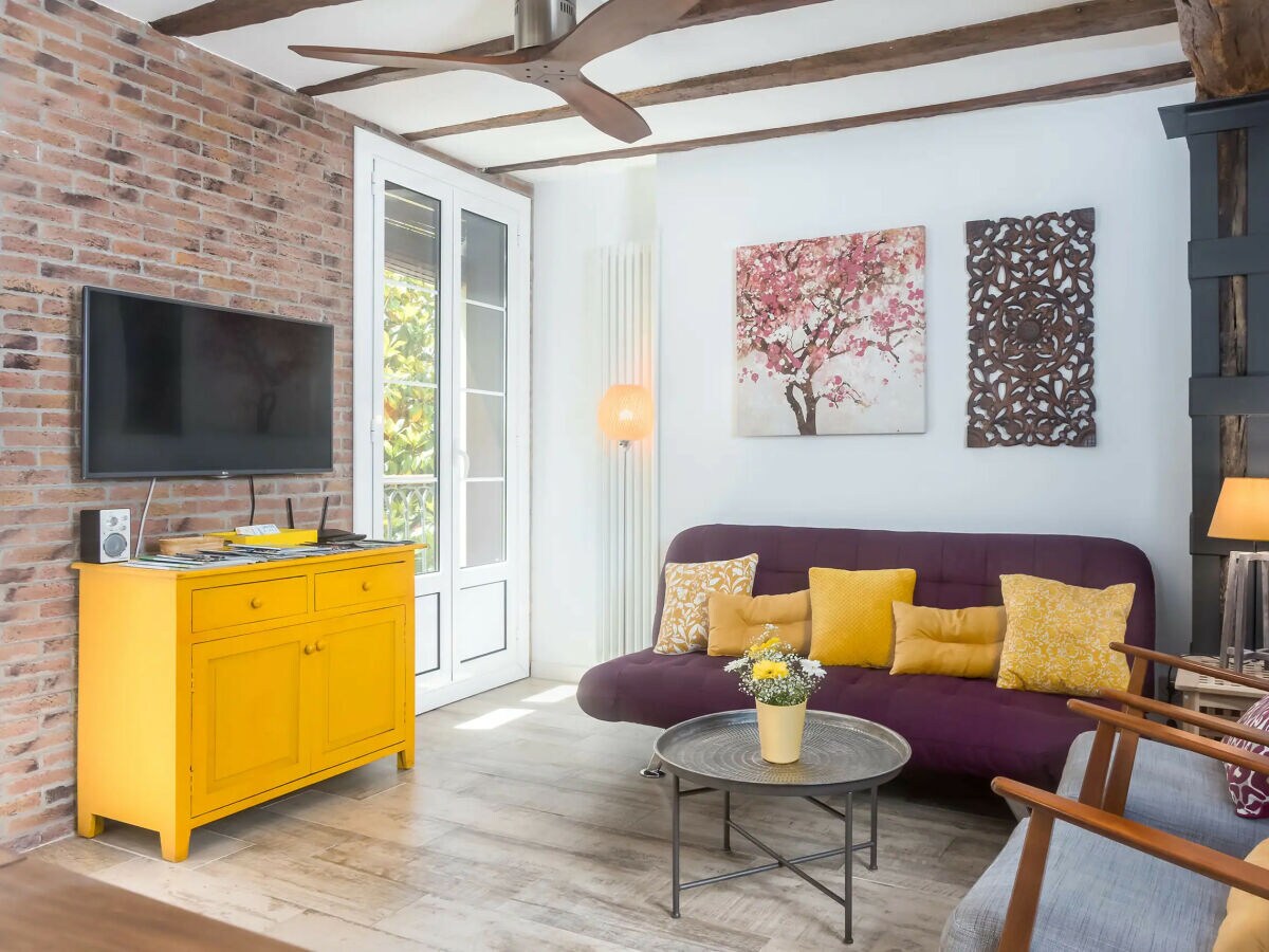 Apartment Sarriegi | The Rentals Collection - Features photo 3