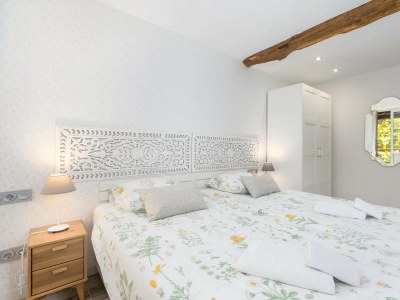 Apartment Sarriegi | The Rentals Collection - Features photo 7