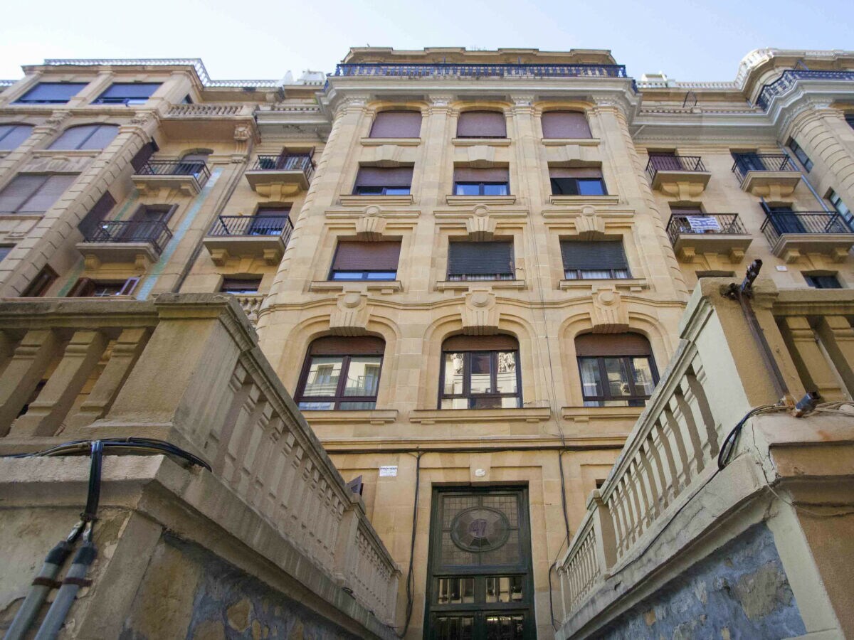 Apartment Seaside | The Rentals Collection - Outdoor photo 2