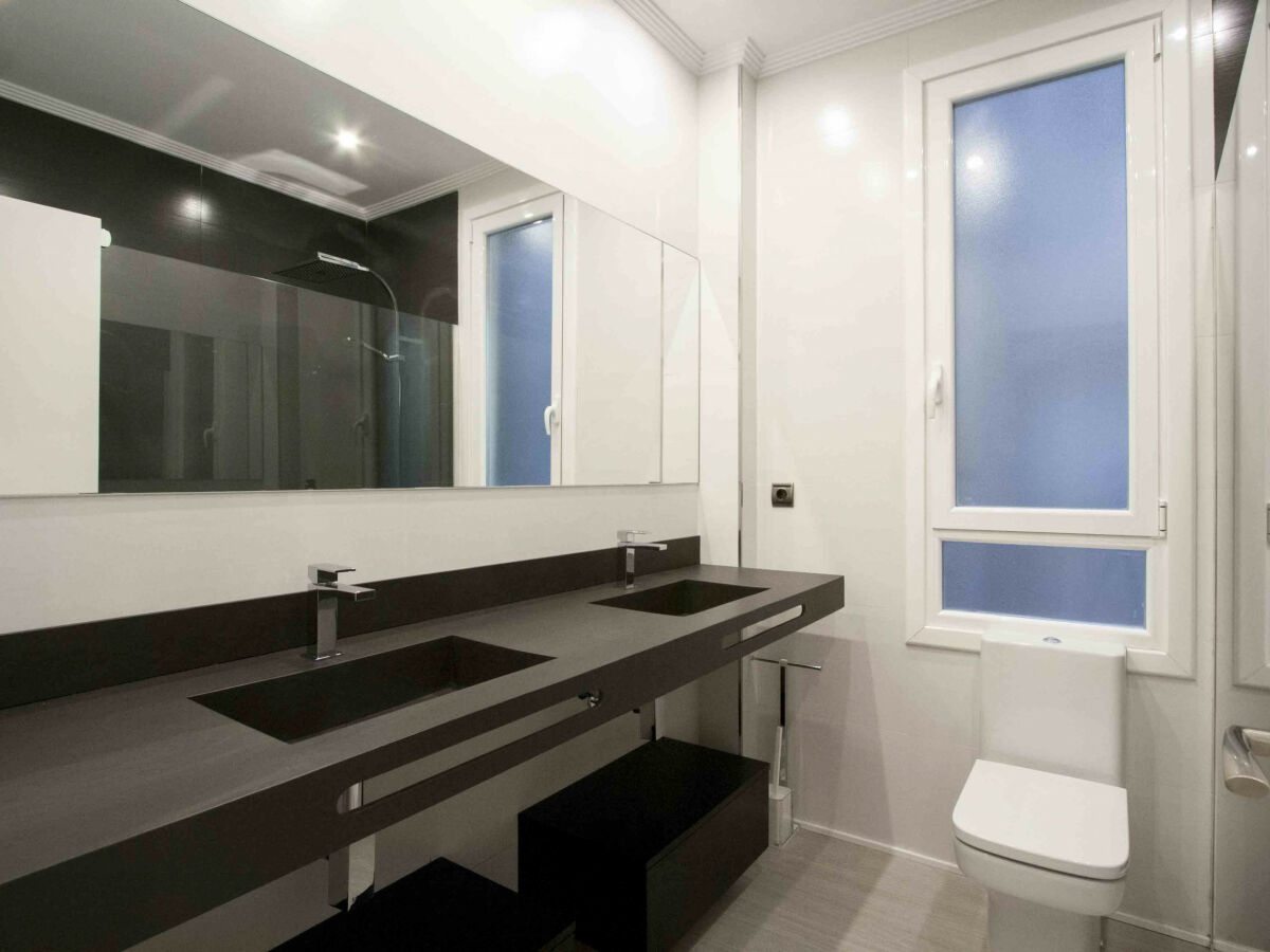 Apartment Seaside | The Rentals Collection - Features photo 5