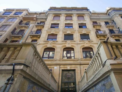 Apartment Seaside | The Rentals Collection - Outdoor photo 2