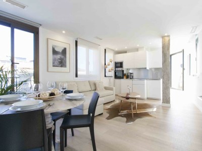 Apartment Sunset V | The Rentals Collection - Features photo 9