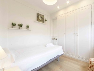 Apartment Sunset V | The Rentals Collection - Features photo 15