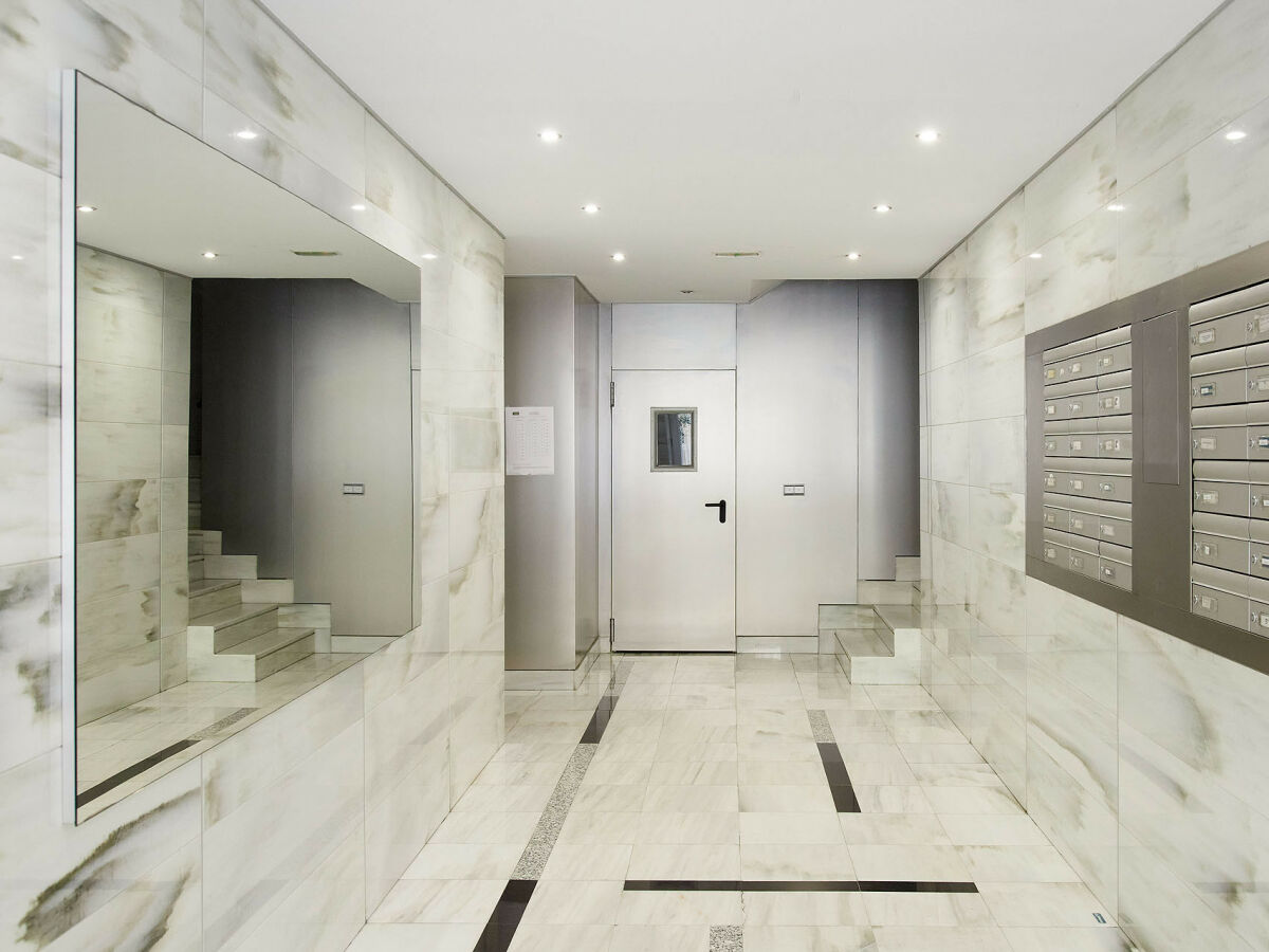 Apartment Vaumm | The Rentals Collection - Outdoor photo 3