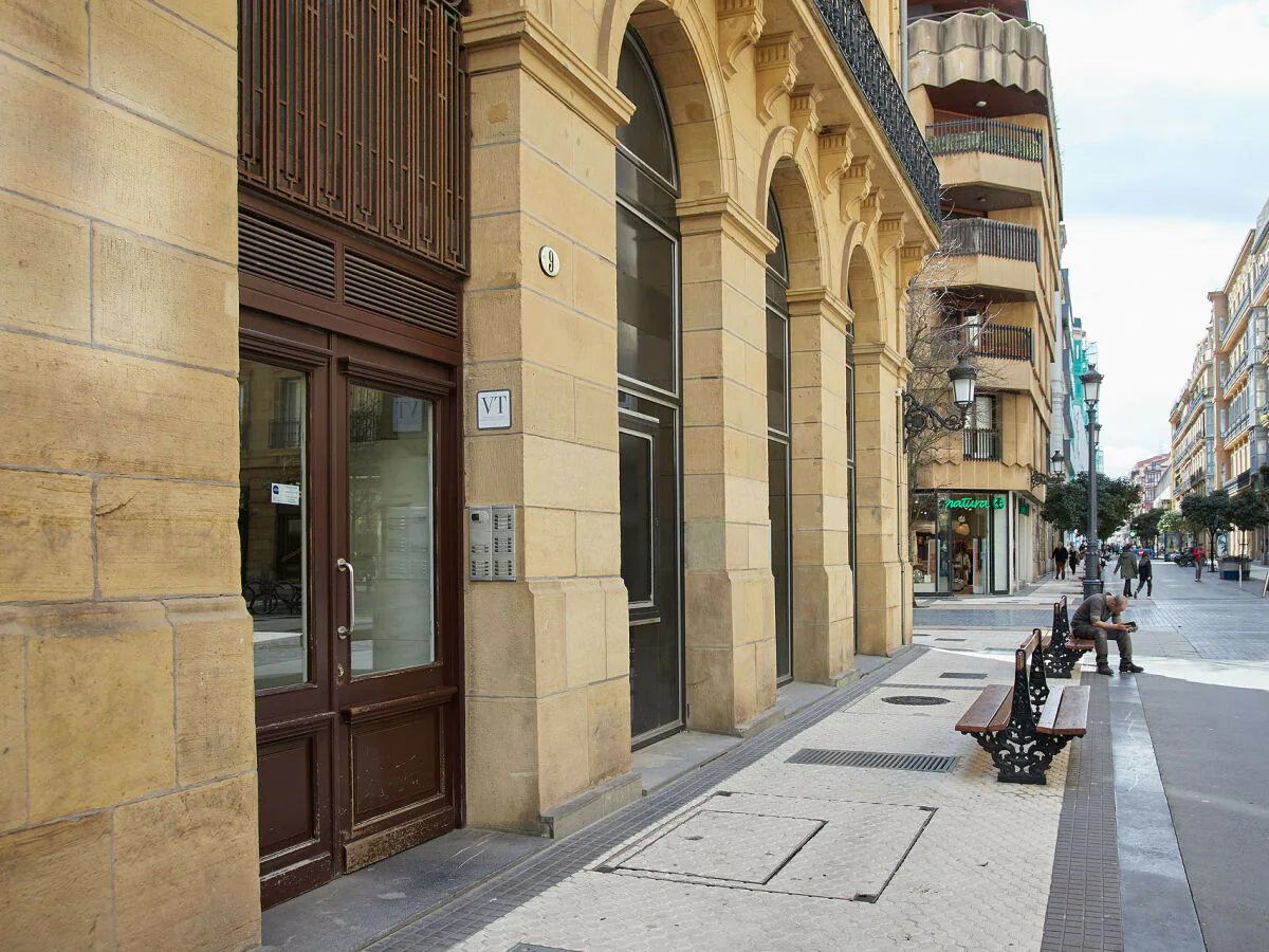 Apartment Vaumm | The Rentals Collection - Outdoor photo 5