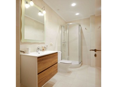 Apartment Vaumm | The Rentals Collection - Features photo 19