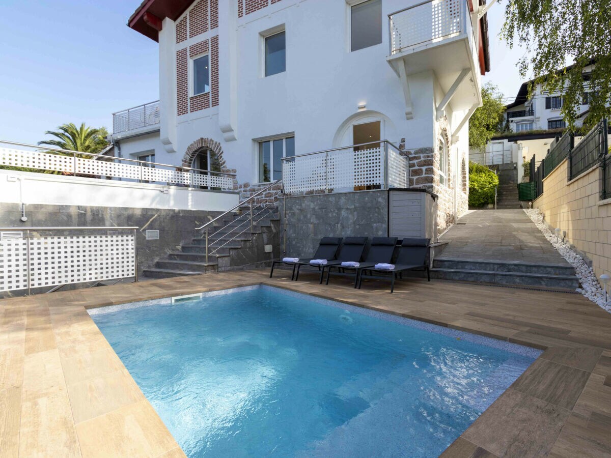 Villa Villa Alaia | The Rentals Collection - Outdoor photo 2