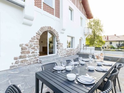 Villa Villa Alaia | The Rentals Collection - Outdoor photo 5