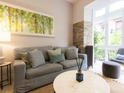 Apartment Wals | The Rentals Collection - Features photo 16