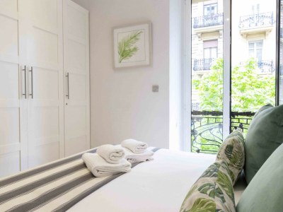 Apartment Wals | The Rentals Collection - Features photo 22