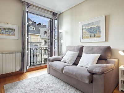 Apartment Zubieta I | The Rentals Collection - Features photo 8