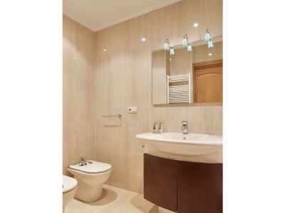 Apartment Zubieta I | The Rentals Collection - Features photo 16