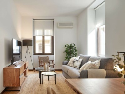 Apartment Eiffel | The Rentals Collection - Features photo 7