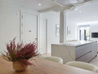 Apartment Opera | The Rentals Collection - Features photo 18