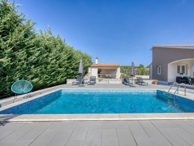 Villa Villa Rita with Private Pool - Outdoor photo 2