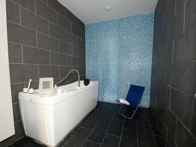 Holiday park Apartment in Le Lotus Blanc with Sea View - Features photo 10