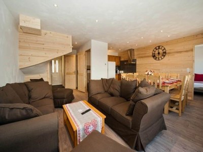 Chalet Chalet in Les Menuires by Les Trois Vallées - Features photo 4