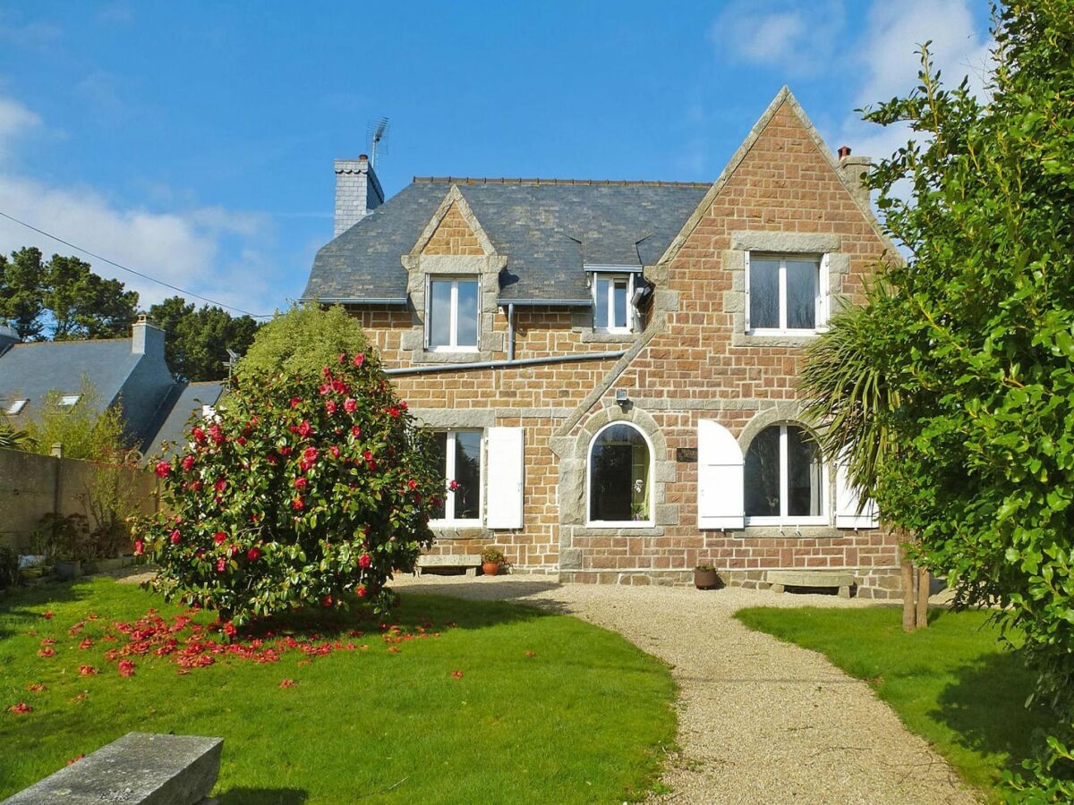 Holiday house Steinhaus Pleumeur-Bodou bei Rosa Stränden