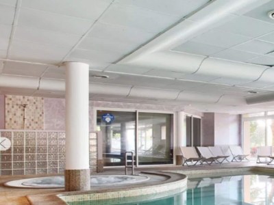 Holiday park Wohnung in Gréoux-Les-Bains nahe Seen - Outdoor photo 3