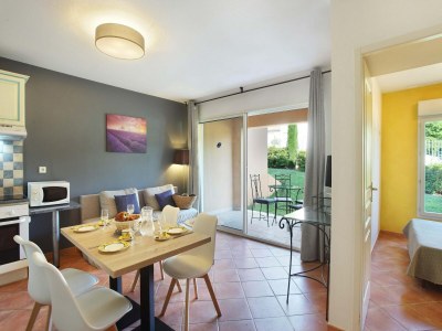 Holiday park Wohnung in Gréoux-Les-Bains nahe Seen - Features photo 10